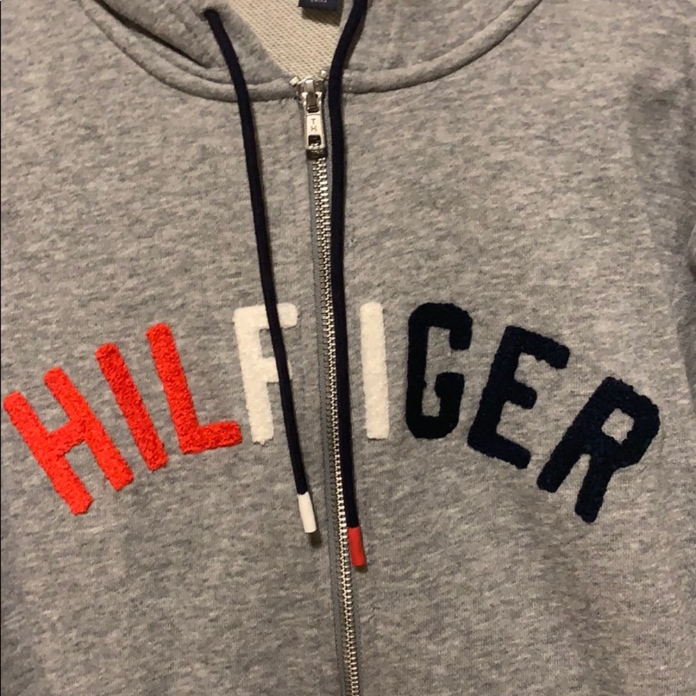 brand new tommy hilfiger sweater